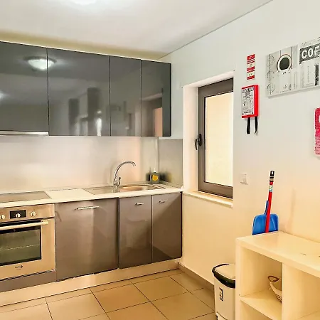 Awesome In Da Rocha Appartement